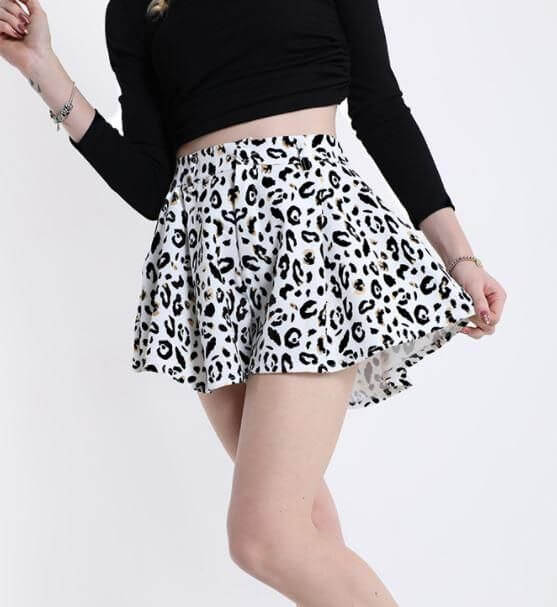 Animal Pattern Shorts, flare shorts, shorts damen