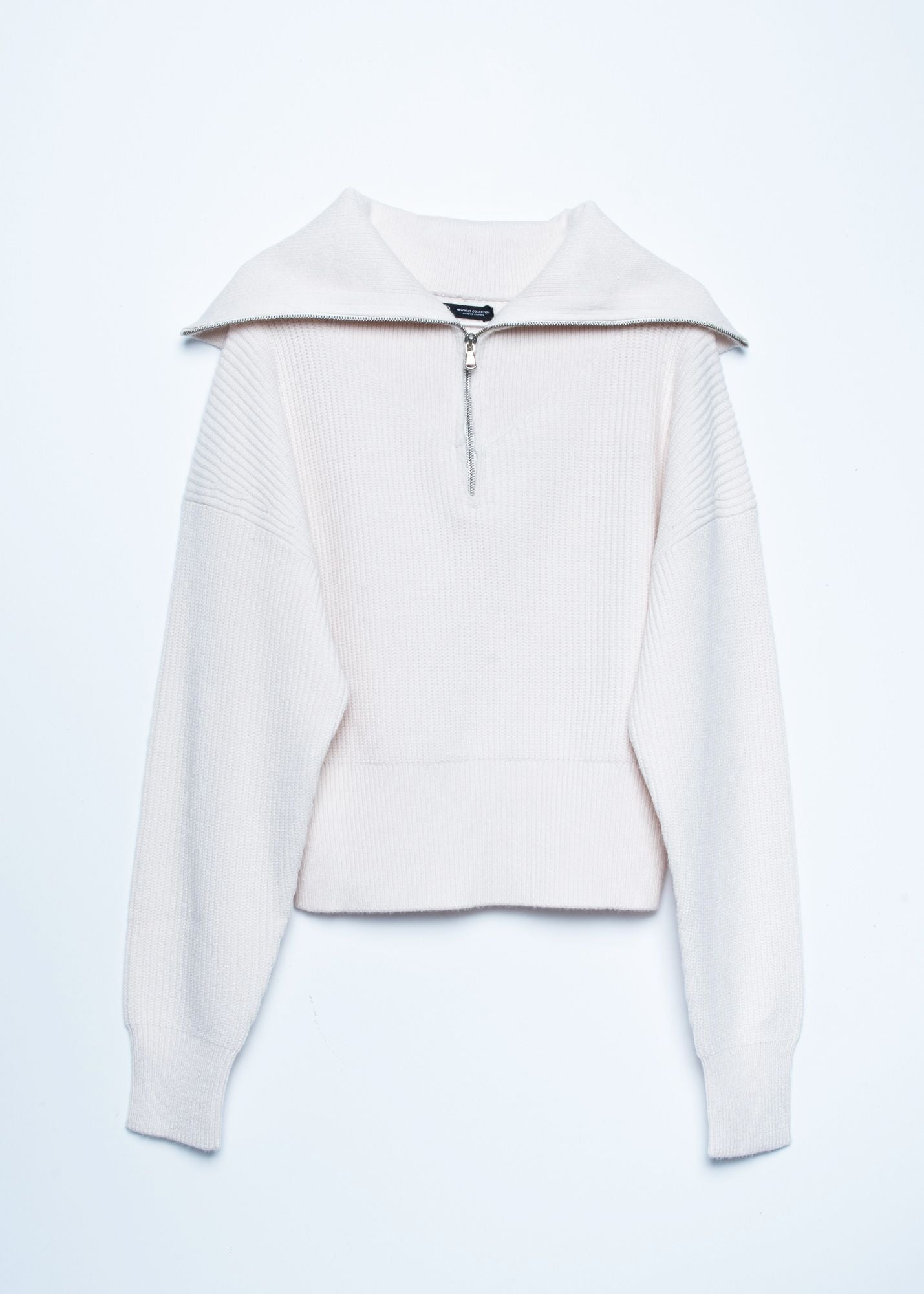 knit sweater with zipper beige