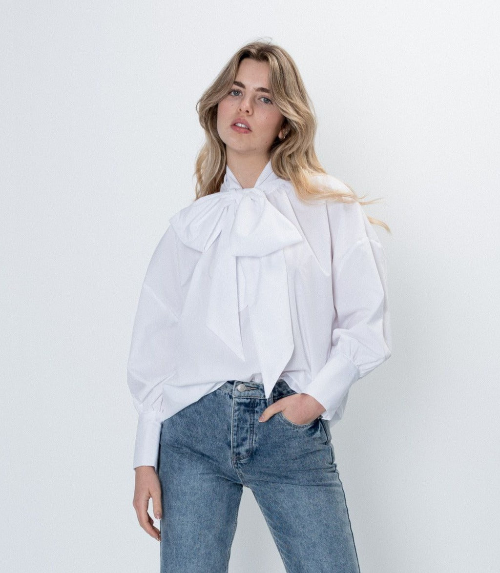Poplin shirt with bow tie long sleeves
