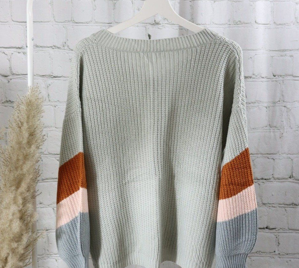 Stripe V-Neck Pullover , Stripes Pullover, balloonsleeve sweater,gray pullover, v-neck pullover