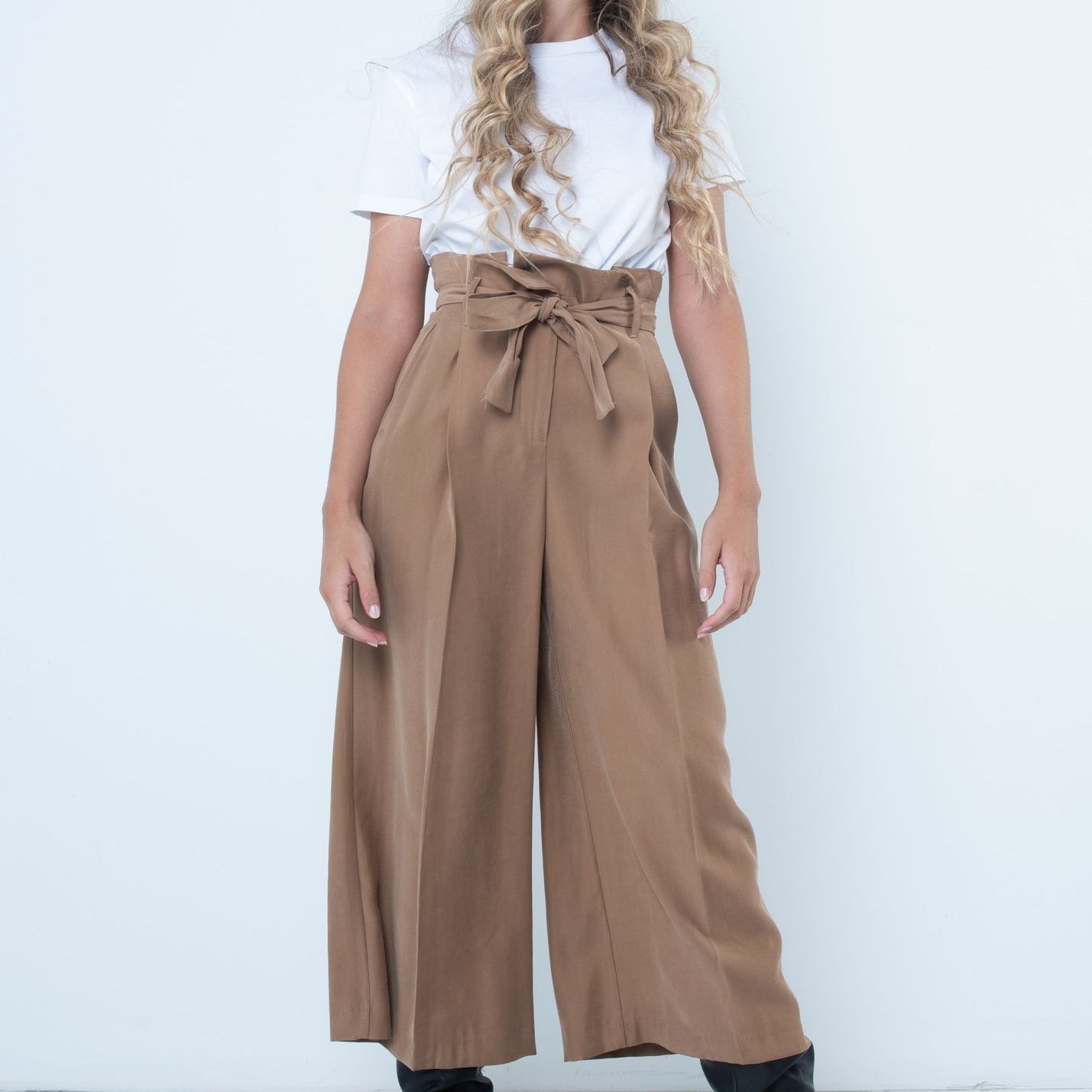 Wide Leg Trousers with Belt